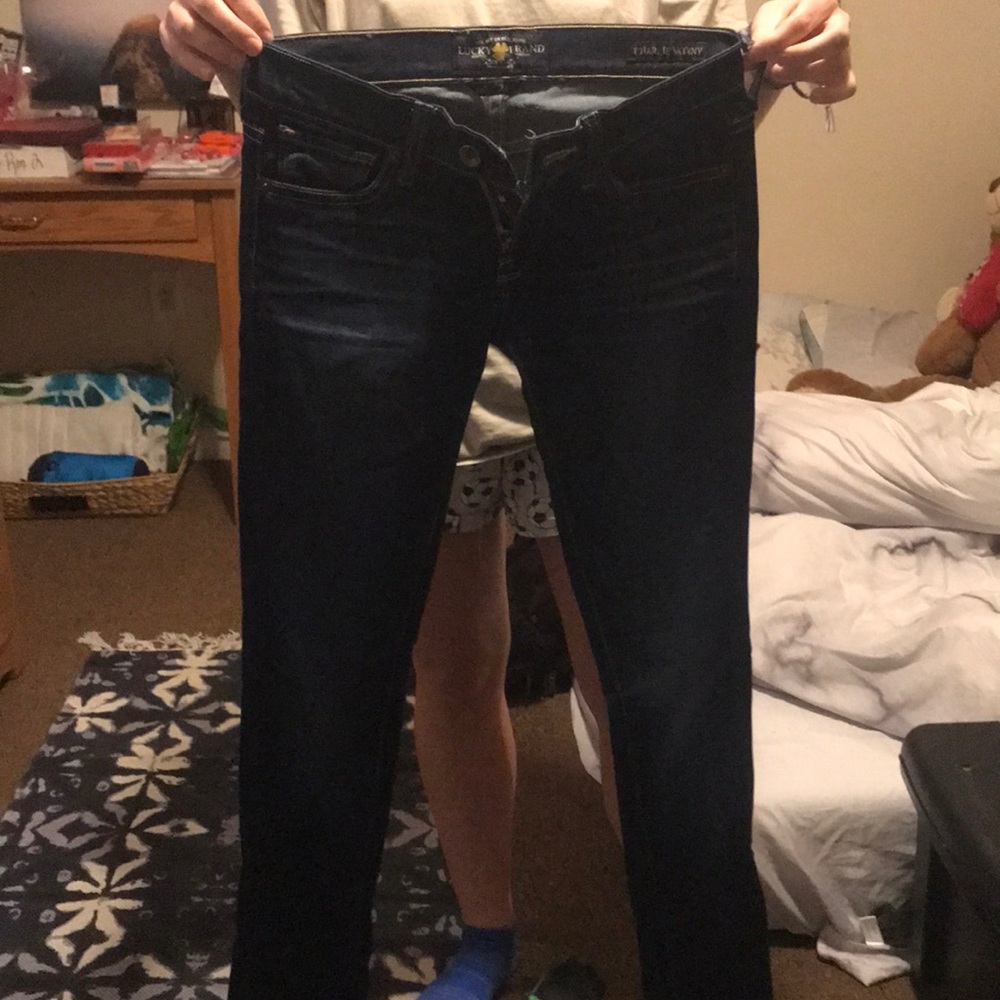 Dark blue Lucky Brand jeans skinny cut